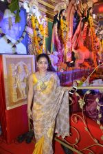 Sumona Chakravarti at North Bombay Sarbojanin Durga Puja in Mumbai on 2nd Oct 2014
